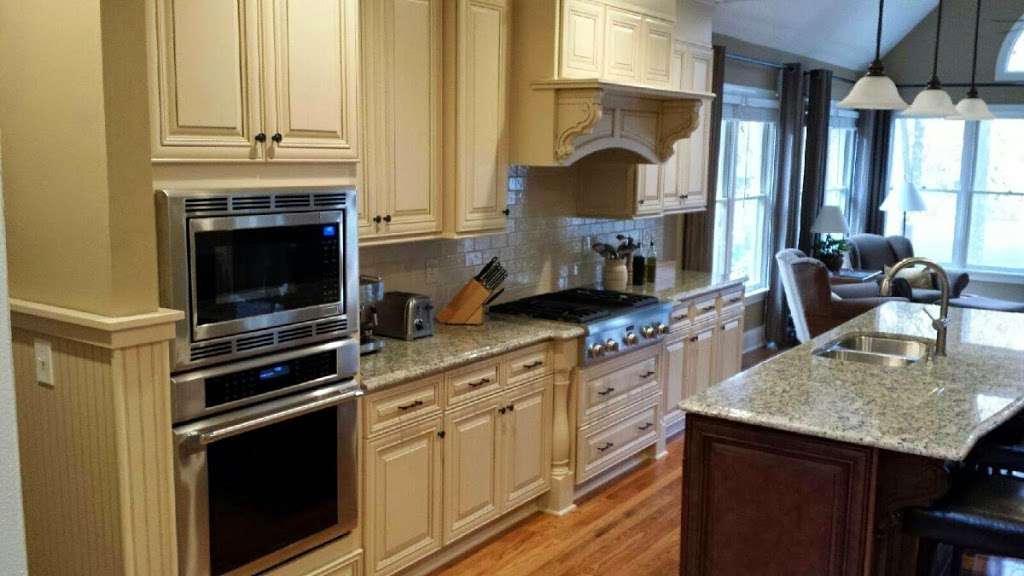 Discount Kitchen Direct | 303 E Sumner St, Lincolnton, NC 28092, USA | Phone: (704) 268-9701