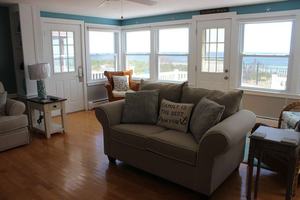 SEA BREEZE VACATION HOMES in Salisbury Beach Ma | 268 North End Blvd, Salisbury, MA 01952, USA | Phone: (774) 696-0169