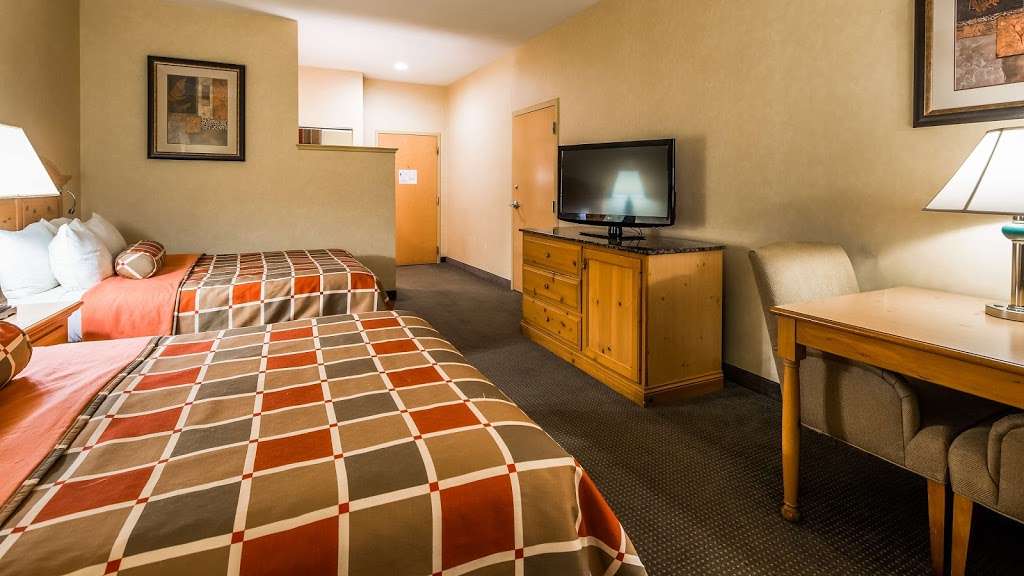 Best Western Plus Revere Inn & Suites | 3063 Lincoln Hwy E, US-30, Paradise, PA 17562, USA | Phone: (717) 687-7683