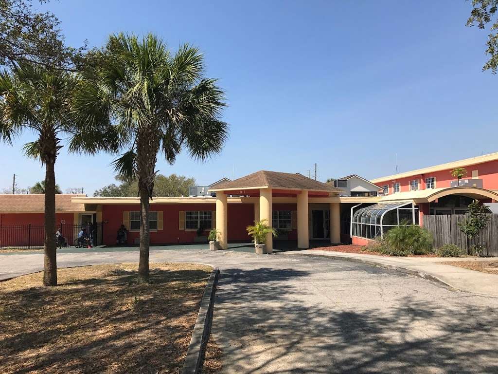 Haines Manor Assisted Living | 301 S 10th St, Haines City, FL 33844, USA | Phone: (863) 547-4440