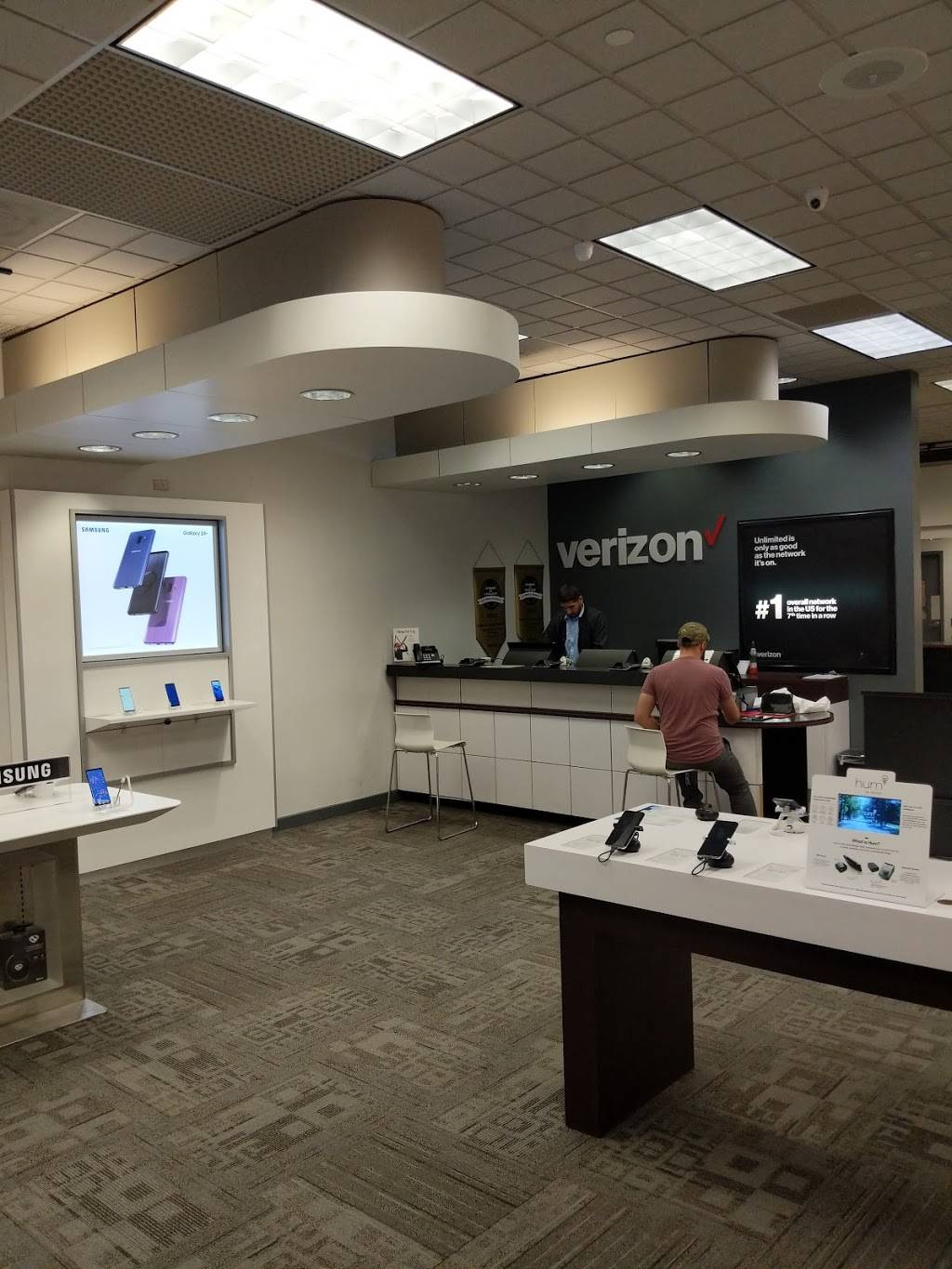 Verizon Authorized Retailer – Victra | 5000 S Arizona Mills Cir #350, Tempe, AZ 85282 | Phone: (480) 730-3401