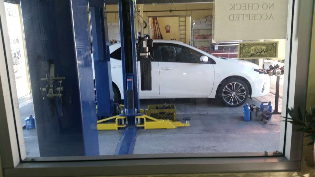 Dyno Auto Repair | 2400 W Olympic Blvd, Los Angeles, CA 90006 | Phone: (213) 387-2342