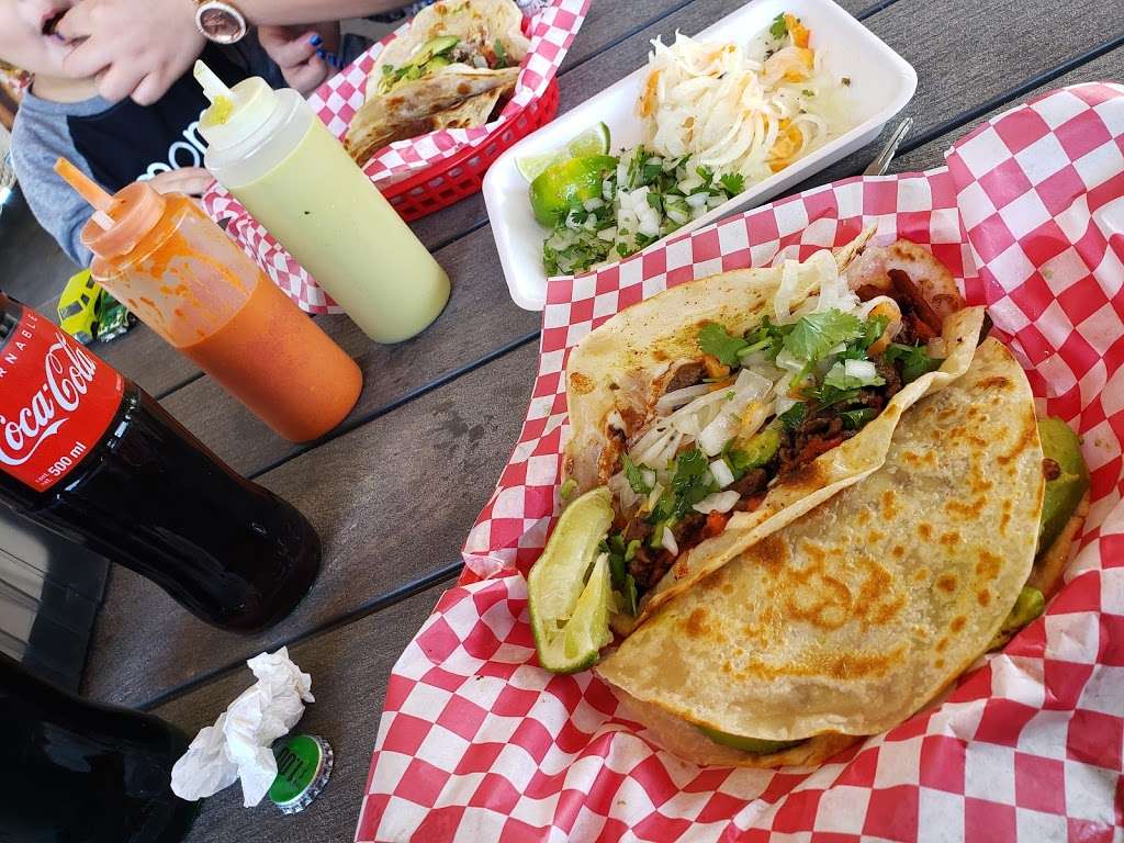 Tacos el Toro | 1216 Freeport St, Houston, TX 77015, USA | Phone: (281) 515-9715