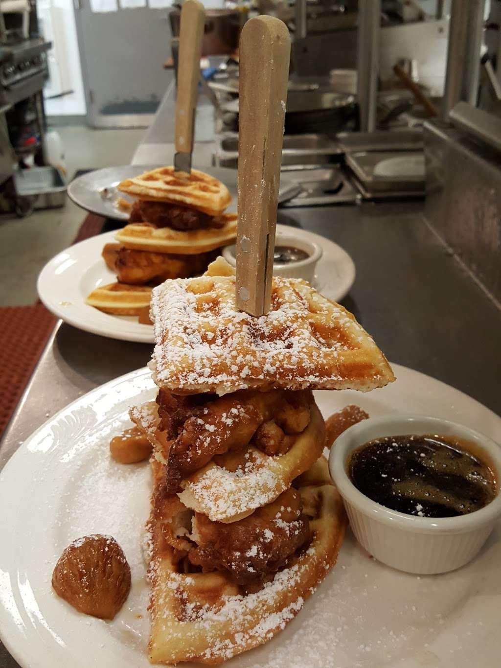 Mister Cs Beach Bistro | Allen Avenue On The Ocean, Allenhurst, NJ 07711, USA | Phone: (732) 531-3665