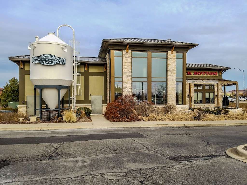 Rock Bottom Restaurant & Brewery | 16156 South La Grange Road, Orland Park, IL 60467, USA | Phone: (708) 226-0021
