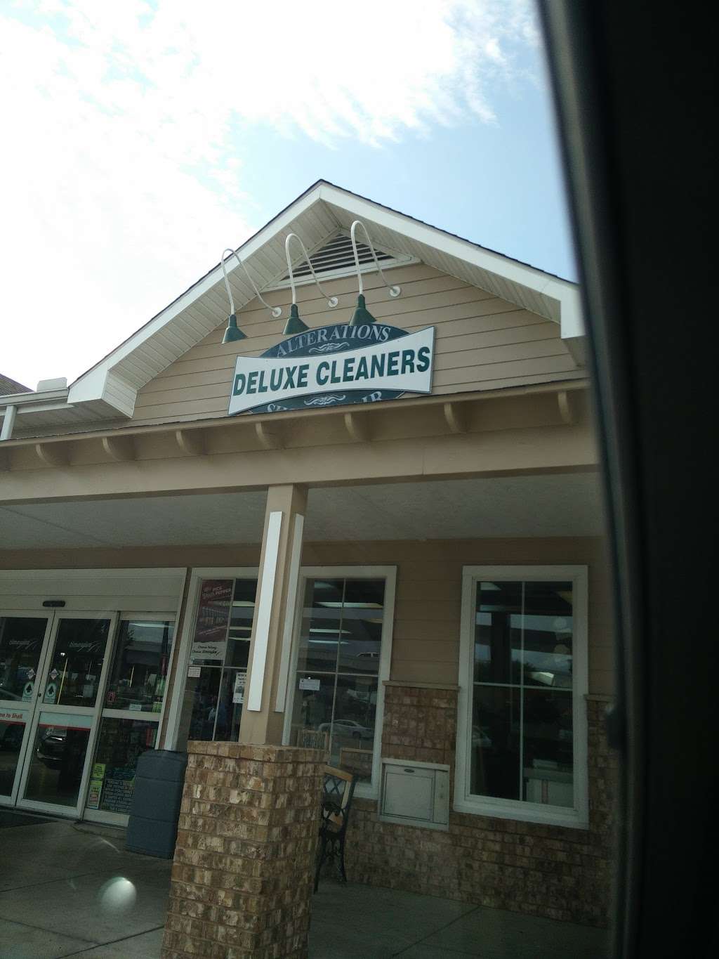 Deluxe Cleaners | 20626 Farm to Market 1093, Richmond, TX 77407, USA | Phone: (281) 492-9966