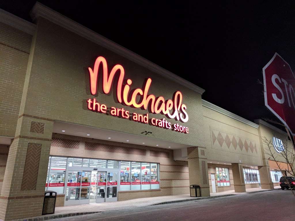 Michaels | 245 Bricktown Way, Staten Island, NY 10309, USA | Phone: (347) 694-7203