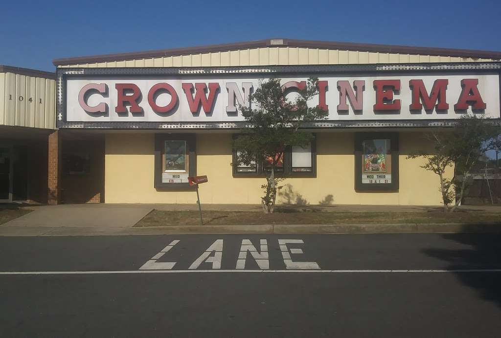 Crown Cinema | 1041 W Meeting St, Lancaster, SC 29720, USA | Phone: (803) 285-5544