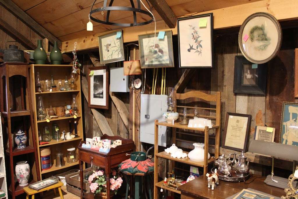 Brickerville Antiques Barn | 2 E 28th Division Hwy, Lititz, PA 17543, USA | Phone: (717) 626-0786