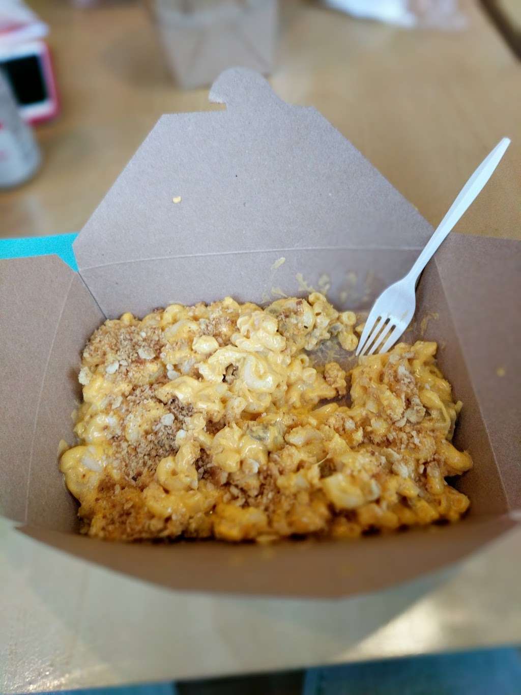 Midnight Mac and Cheeserie | 6979 N Sheridan Rd, Chicago, IL 60626, USA | Phone: (847) 886-2601