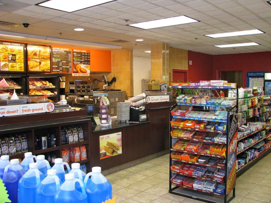 Northside Convenience | 44 North Rd, Bedford, MA 01730, USA | Phone: (781) 275-2700