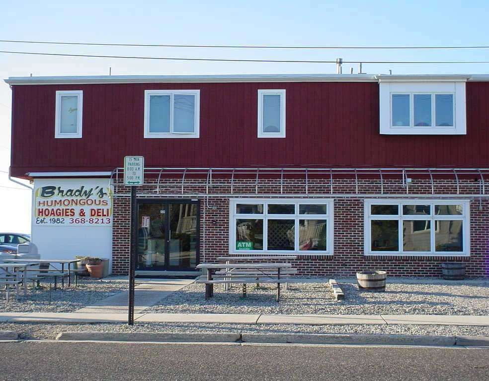 Bradys Hoagie Dock Avalon | 6740 Ocean Dr, Avalon, NJ 08202, USA | Phone: (609) 368-8213