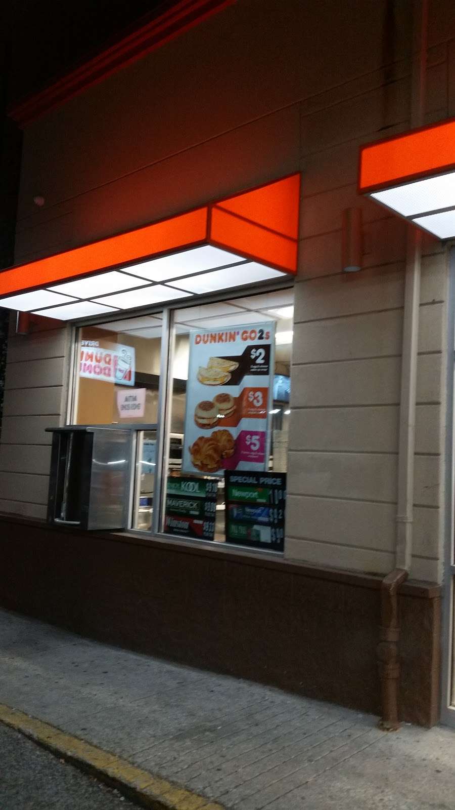 Dunkin Donuts | 300 E Erie Ave, Philadelphia, PA 19134, USA | Phone: (215) 291-9674