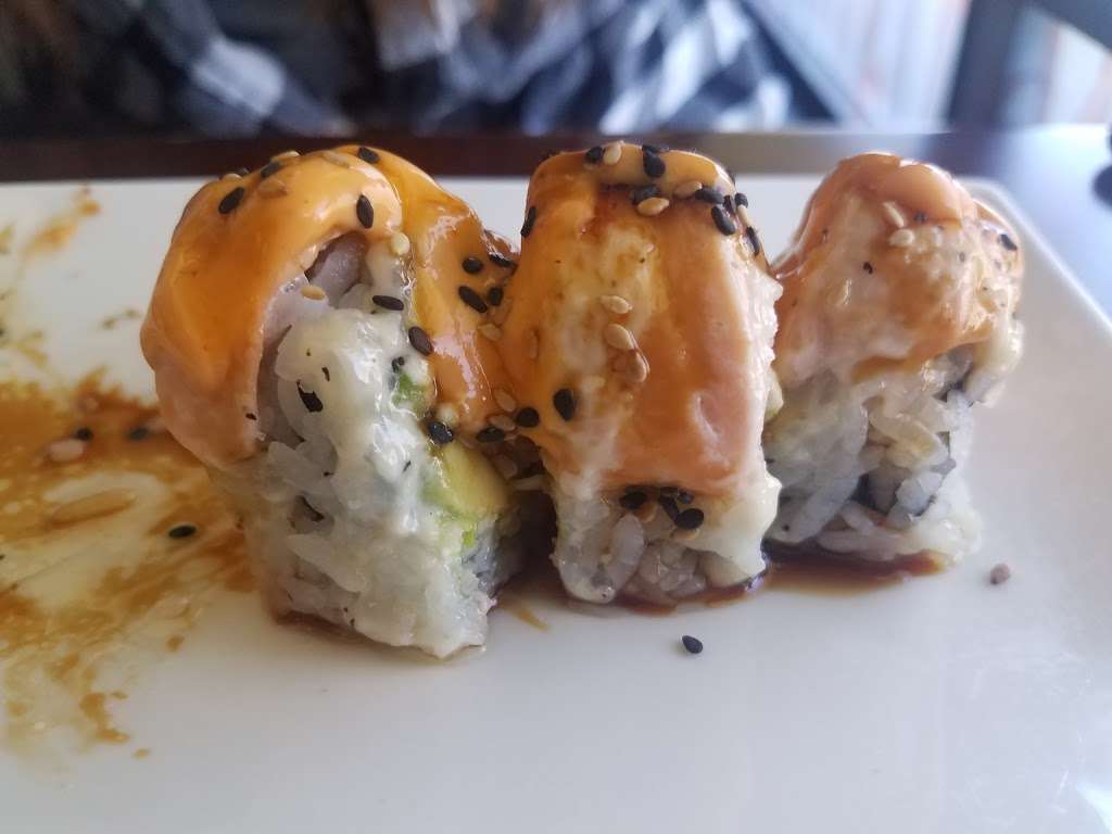 Black Bamboo Sushi | 724 Yarmouth Rd, Palos Verdes Estates, CA 90274, USA | Phone: (310) 265-1688