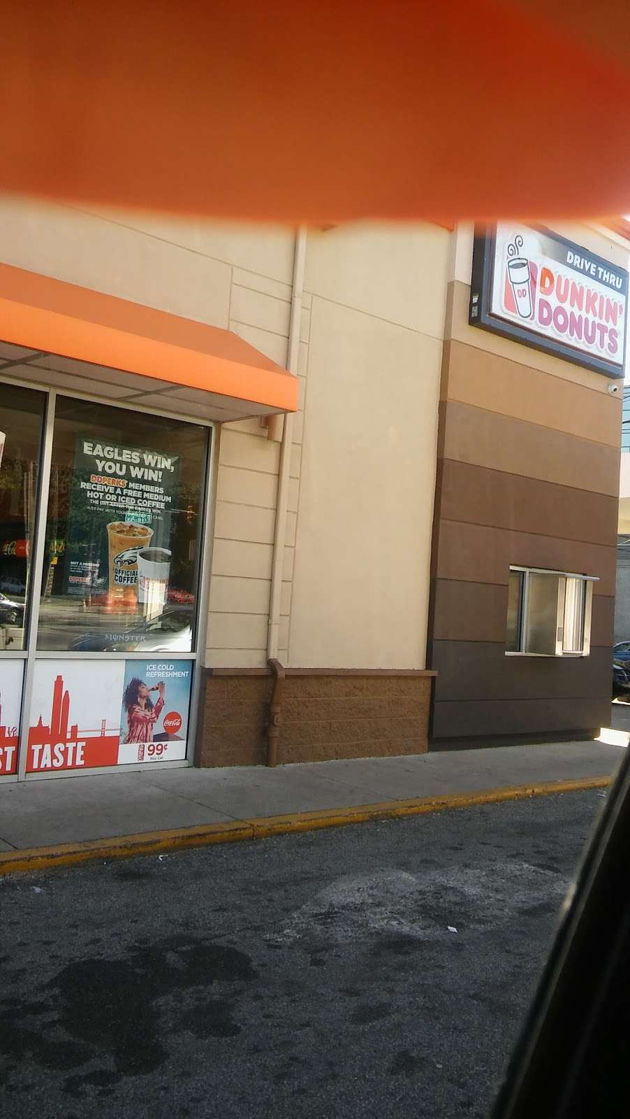 Dunkin Donuts | 300 E Erie Ave, Philadelphia, PA 19134, USA | Phone: (215) 291-9674