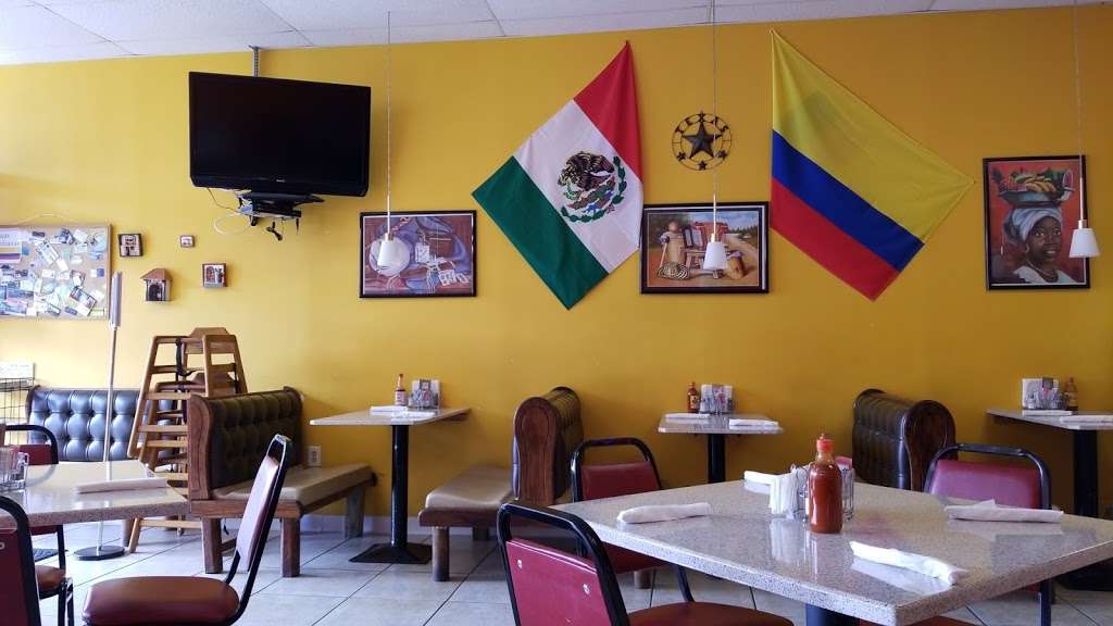 Mi Recuerdo Colombian & Mexican Restaurant | 7416 Fairbanks North Houston Rd, Houston, TX 77040, USA | Phone: (832) 295-0790