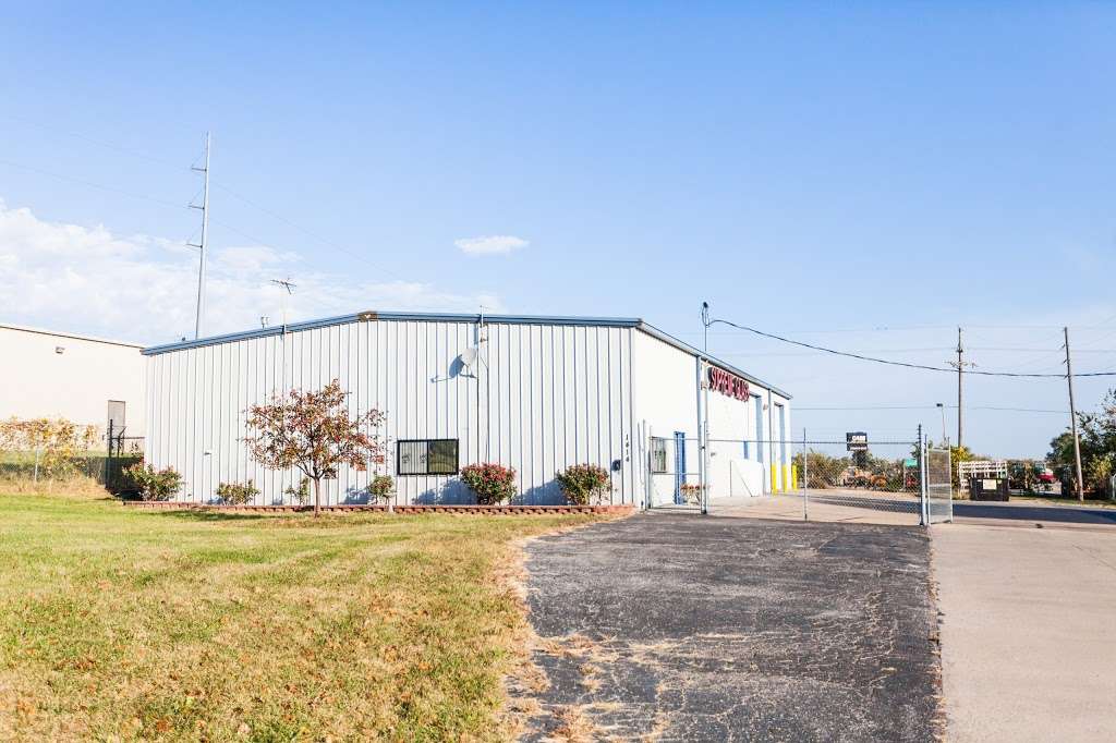 Supreme Glass Inc | 1414 Larkspur Cir, Belton, MO 64012, USA | Phone: (816) 322-1313