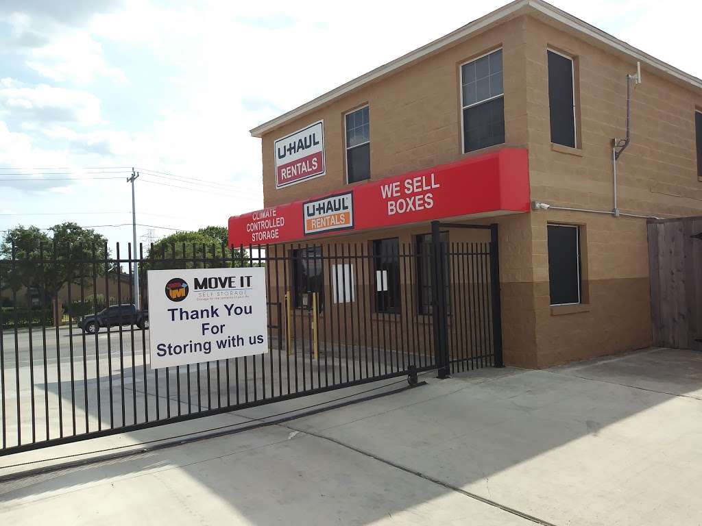 Move It Self Storage - Crestway | 7345 Crestway Dr, San Antonio, TX 78239, USA | Phone: (210) 657-2400