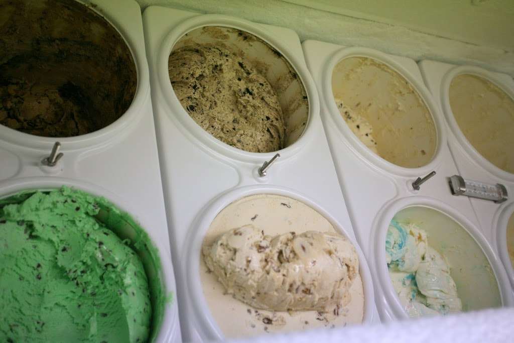 Ice Cream & Pizza Works | 3913 Providence Rd S, Waxhaw, NC 28173, USA | Phone: (704) 843-1753