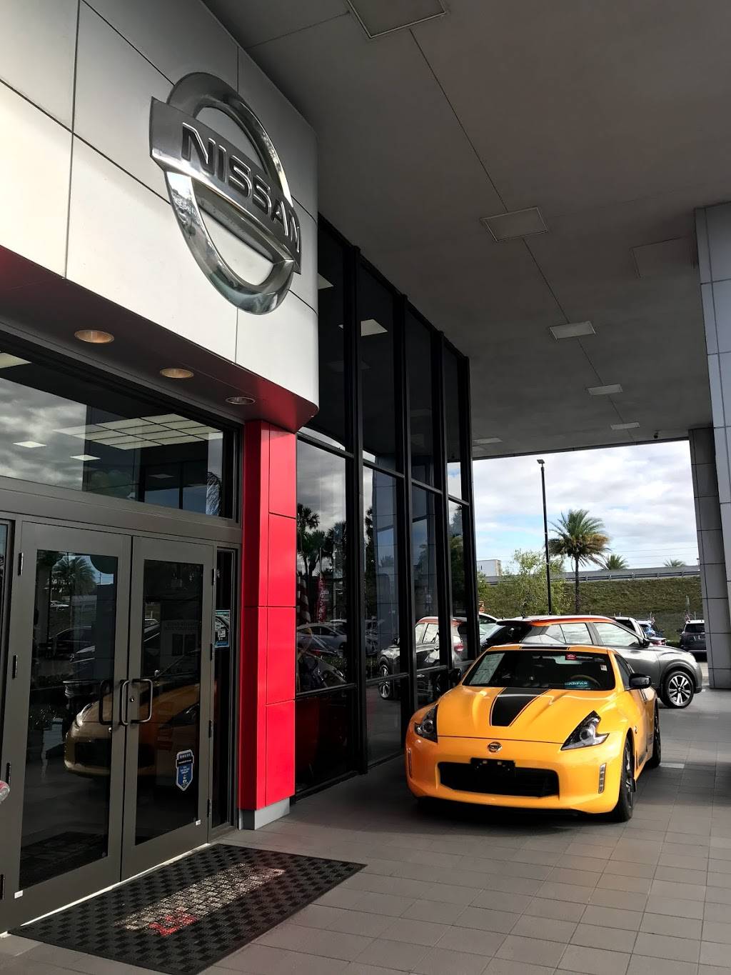 Palmetto57 Nissan | 16725 NW 57th Ave, Miami Gardens, FL 33055, USA | Phone: (786) 730-6483