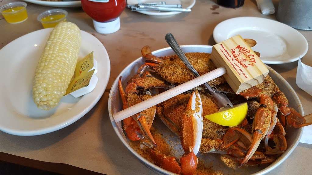 Mud City Crab House | 1185 E Bay Ave, Manahawkin, NJ 08050, USA | Phone: (609) 978-3660