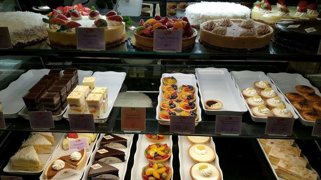 la Madeleine French Bakery & Cafe Northwoods | 18030 US-281 Suite 201, San Antonio, TX 78232 | Phone: (210) 499-0208