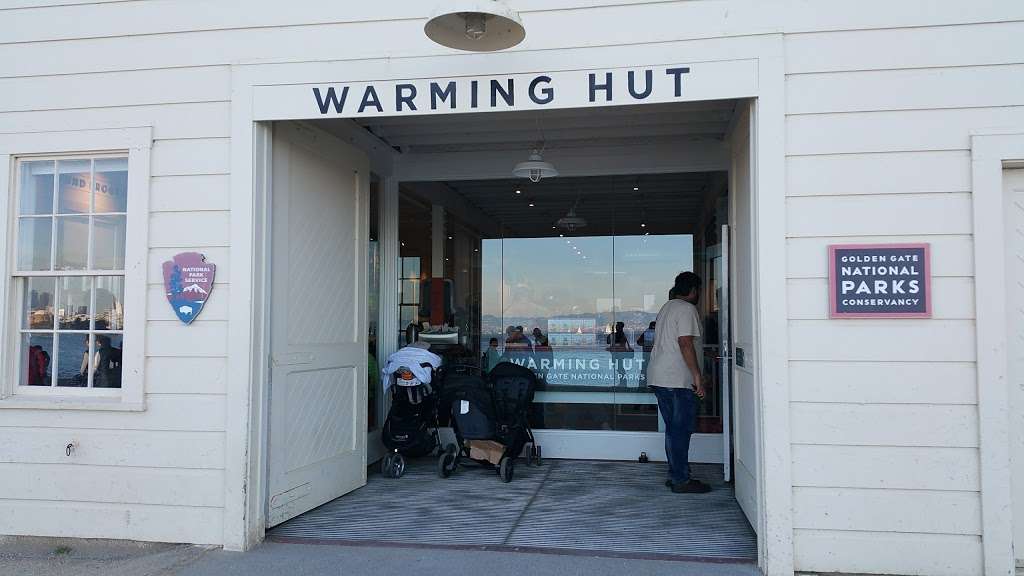 Warming Hut Bookstore & Cafe | 983 Marine Dr, San Francisco, CA 94129, USA | Phone: (415) 561-3042