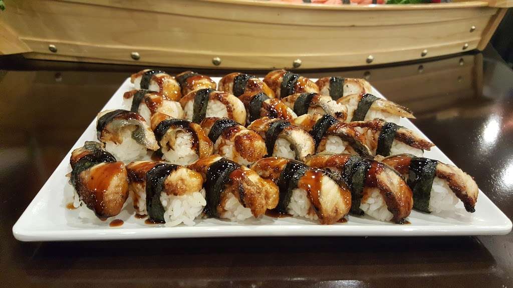 Sushi King Fredericksburg | 1811 Carl D. Silver Parkway, Fredericksburg, VA 22401, USA | Phone: (540) 548-9040