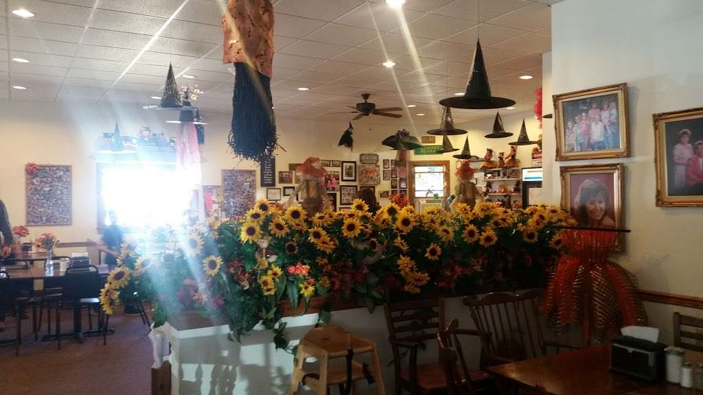 Pams Restaurant | 123 E Main St, Dushore, PA 18614, USA | Phone: (570) 928-7228