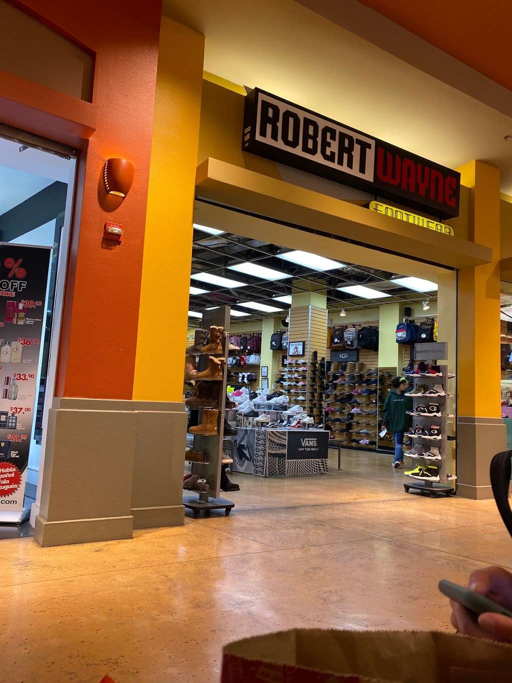 Robert Wayne Footwear | 11401 NW 12th St #208, Miami, FL 33172, USA | Phone: (786) 336-8127