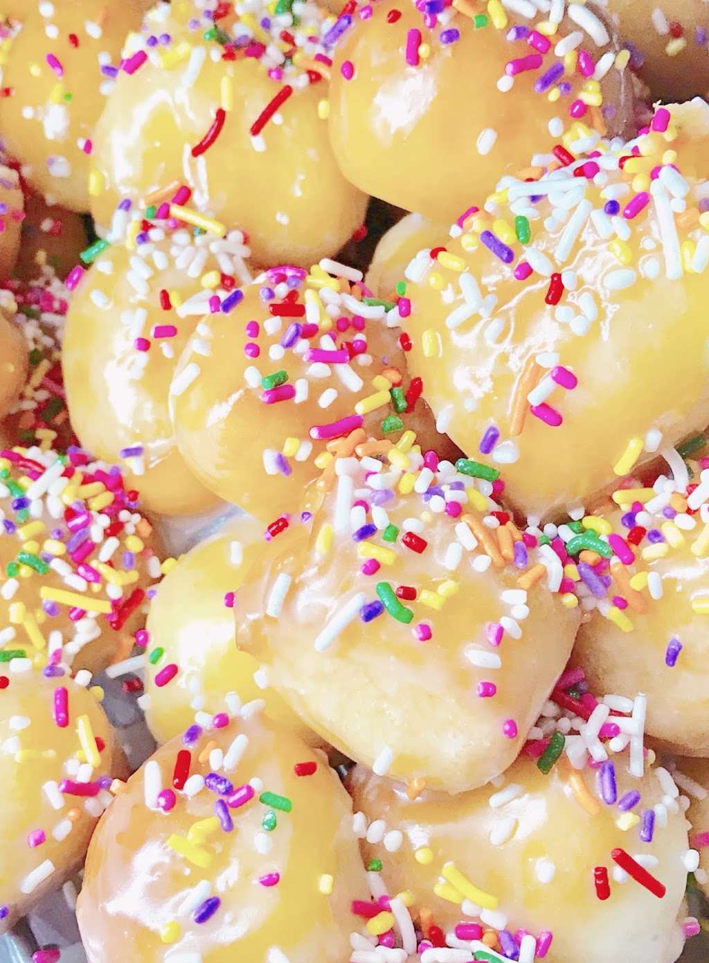 Any Oldtime Donuts | 6011 Warner Ave, Huntington Beach, CA 92647, USA | Phone: (562) 489-4369