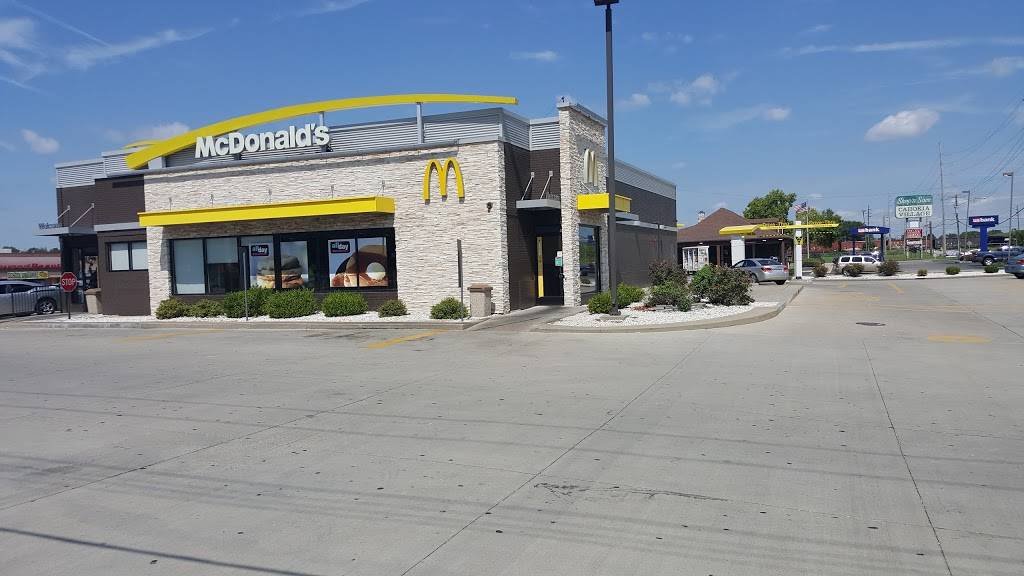 McDonalds | 1110 Camp Jackson Rd, Cahokia, IL 62206, USA | Phone: (618) 337-9150