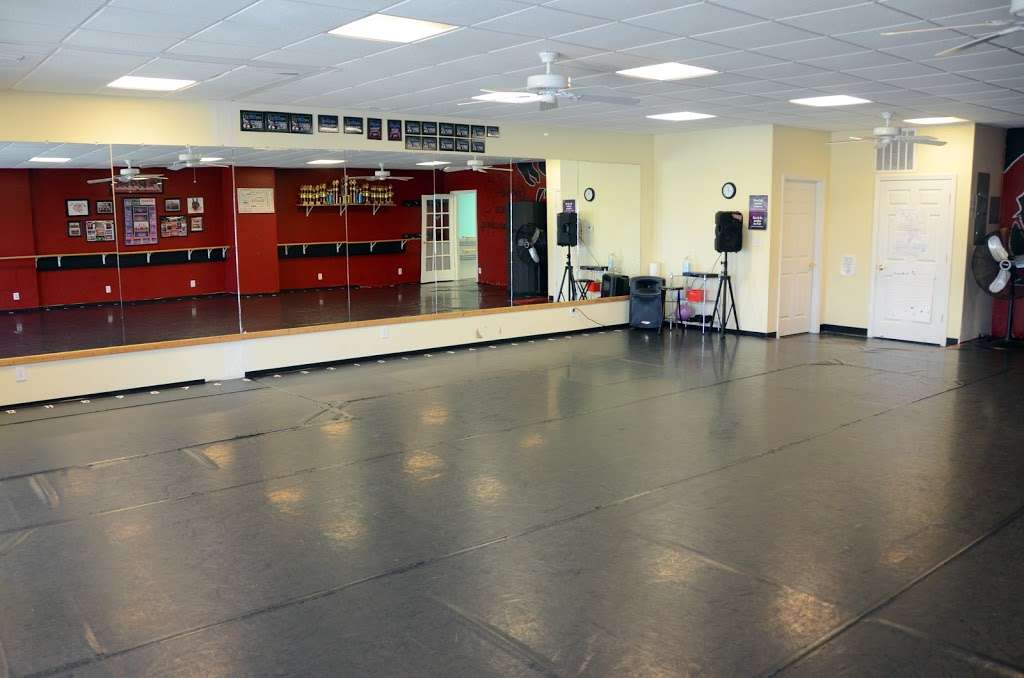 Le Rose Dance Academy | 717 Commerce Dr, Franklin, IN 46131, USA | Phone: (317) 738-2188