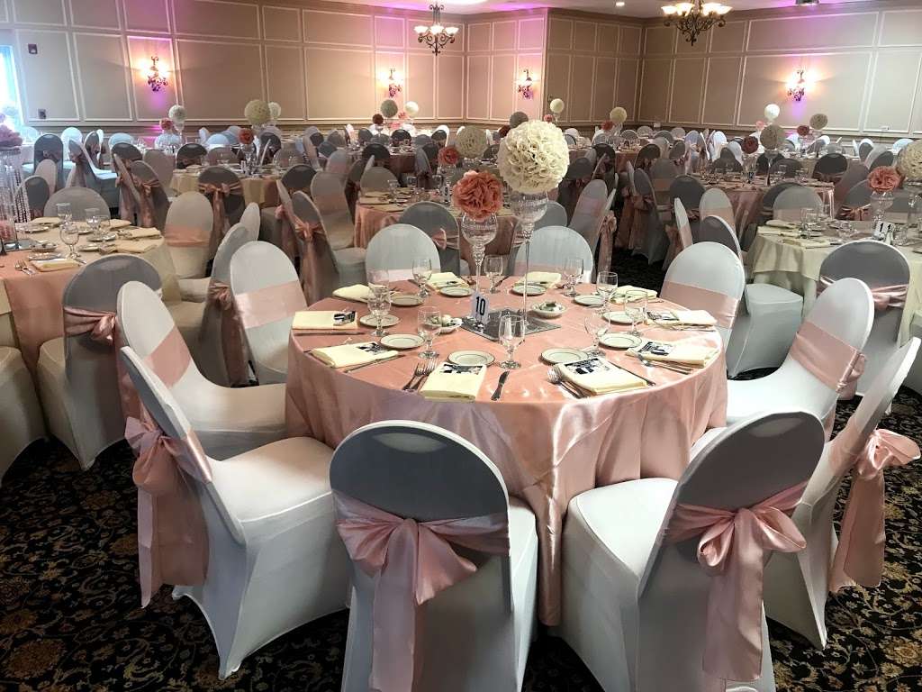 Ballrooms at Boothwyn | 1405 Meetinghouse Rd, Boothwyn, PA 19061, USA | Phone: (610) 485-2010