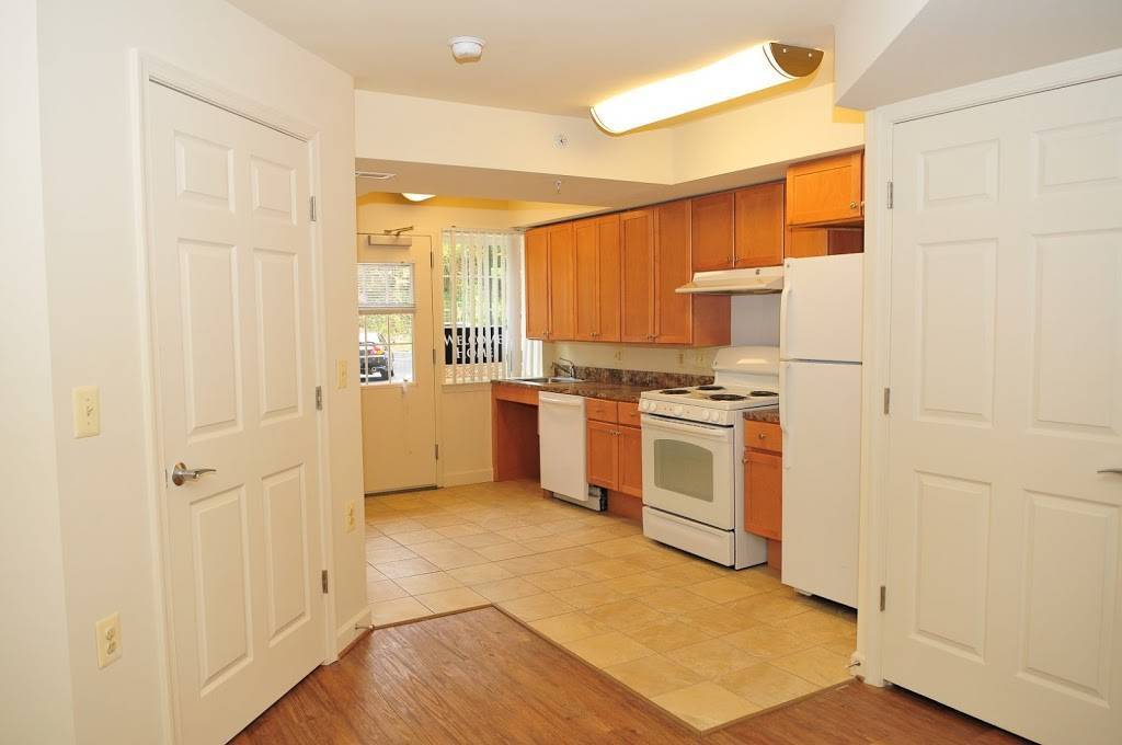 The Larkspur Apartments | 2001 N Cleveland St, Arlington, VA 22201, USA | Phone: (703) 879-4981