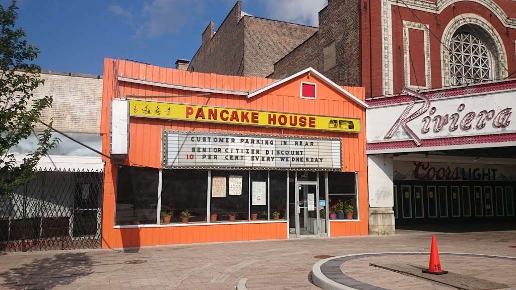 Golden House Restaurant & Pancake House | 4744 N Broadway, Chicago, IL 60640, USA | Phone: (773) 334-0406