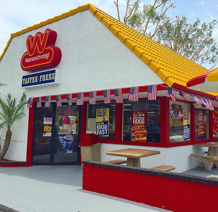 Wienerschnitzel | 1246 University Ave, Riverside, CA 92507, USA | Phone: (951) 684-7758