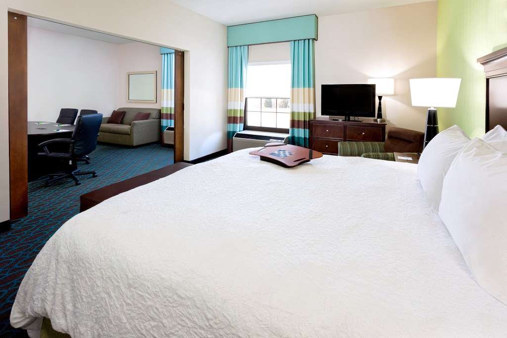 Hampton Inn Franklin/Milford | 735 Union Street, Franklin, MA 02038, USA | Phone: (508) 520-2999