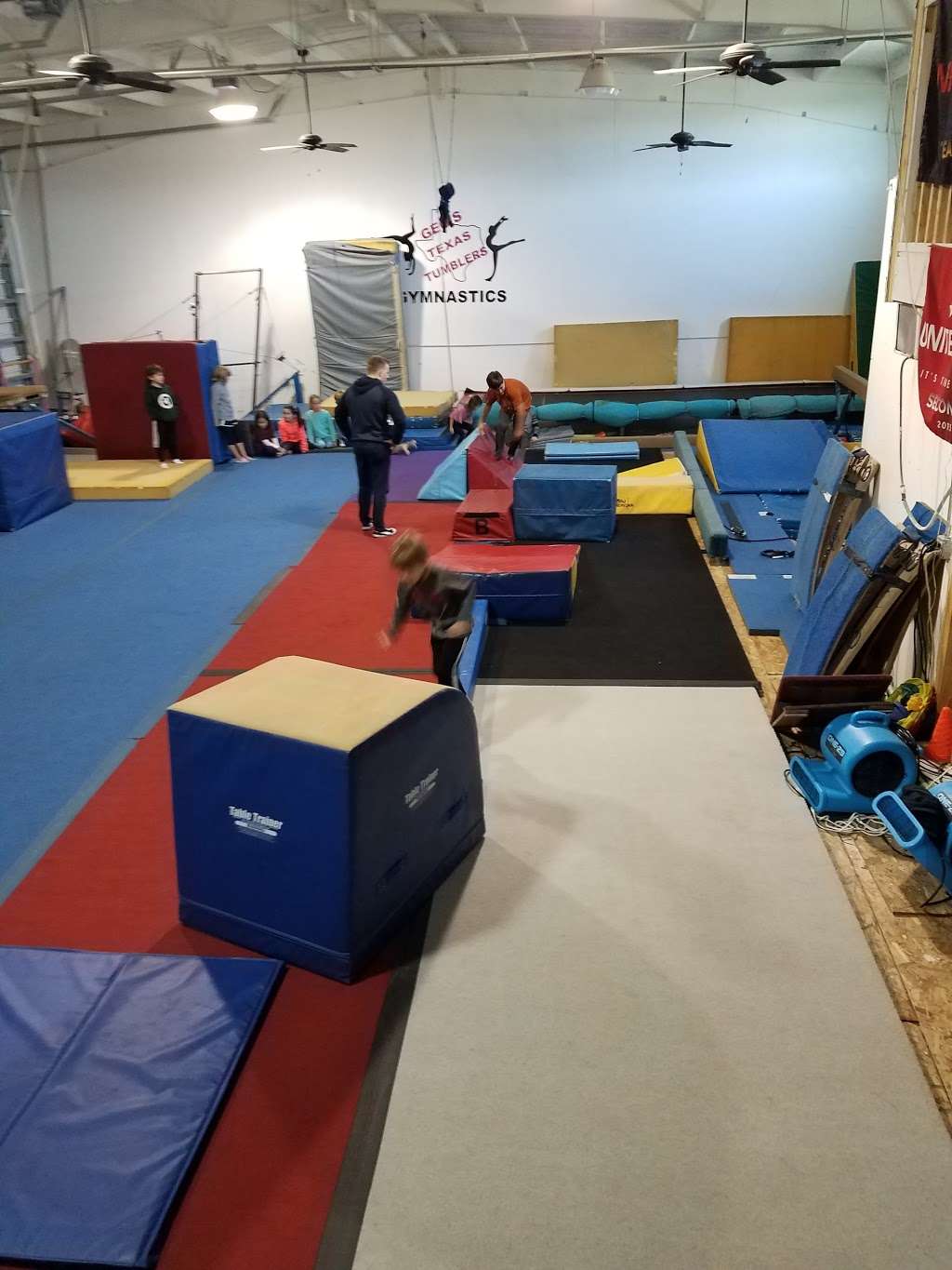 Geos Gymnastics | 820 51st St, Galveston, TX 77550 | Phone: (409) 682-1485