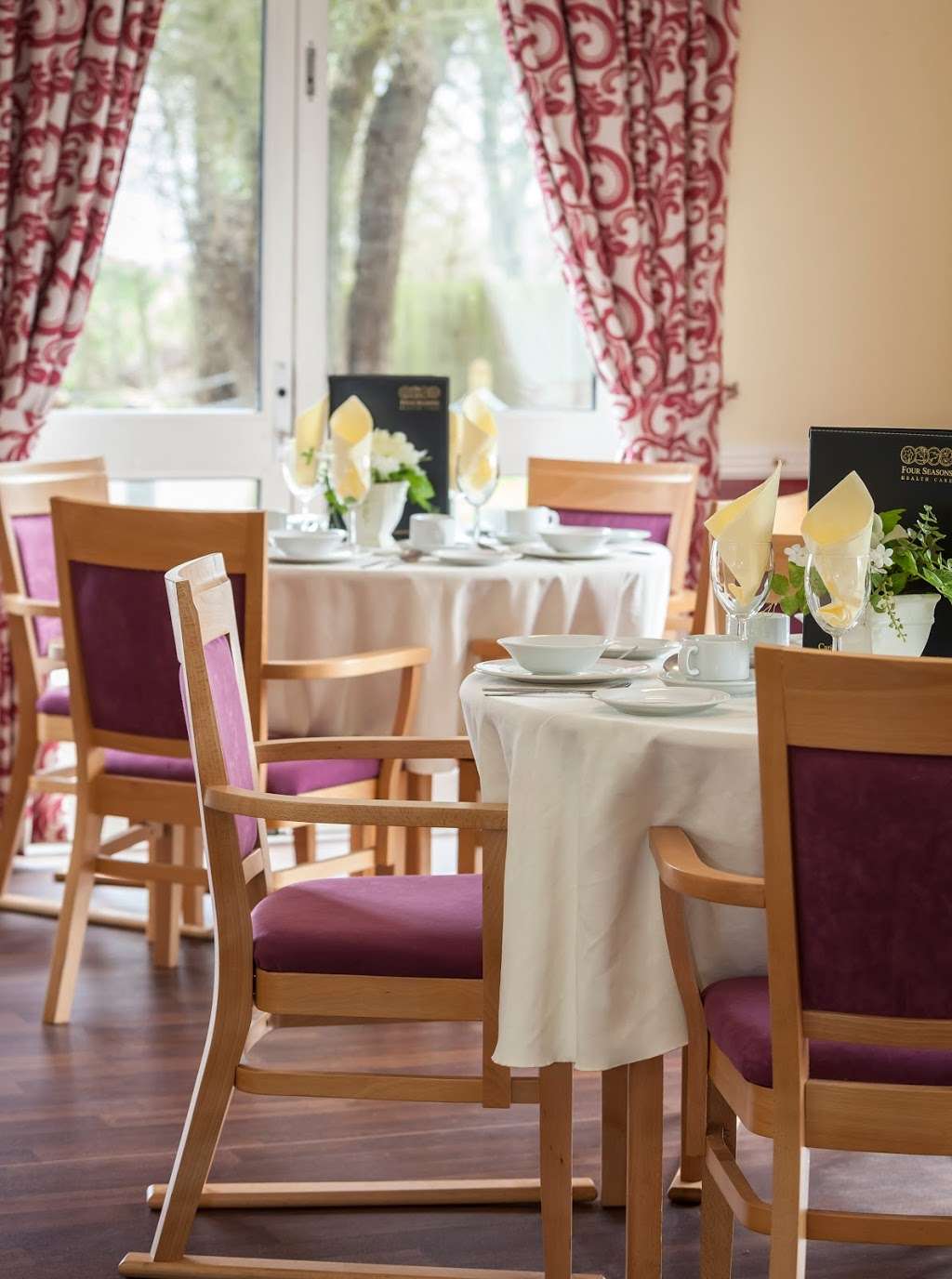 Ladyville Lodge Care Home | Fen Lane, North Ockendon, Essex, North Ockendon, Ockendon RM14 3PR, UK | Phone: 01708 242800