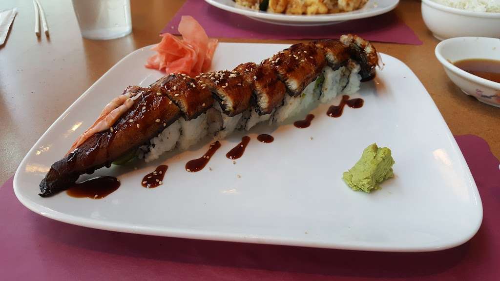 Moonlight Sushi Bar & Grill | 8678 NE Flintlock Rd, Kansas City, MO 64157 | Phone: (816) 407-7878