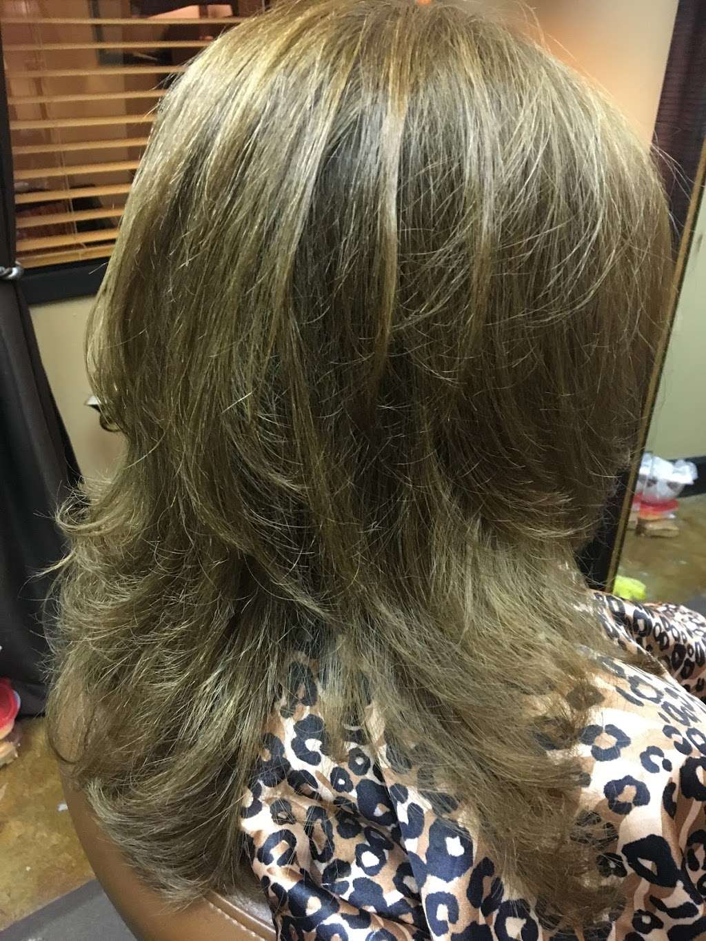 Salons-Champions | 5915 Louetta Rd, Spring, TX 77379, USA | Phone: (281) 320-2200