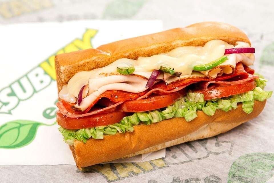 Subway Restaurants | 2101 FL-19, Tavares, FL 32778, USA | Phone: (352) 343-1706