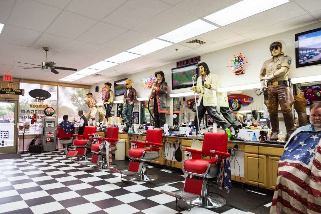 The Famous American Barbershop - Stonewall | 7953 Stonewall Shops Square, Gainesville, VA 20155, USA | Phone: (703) 754-8301