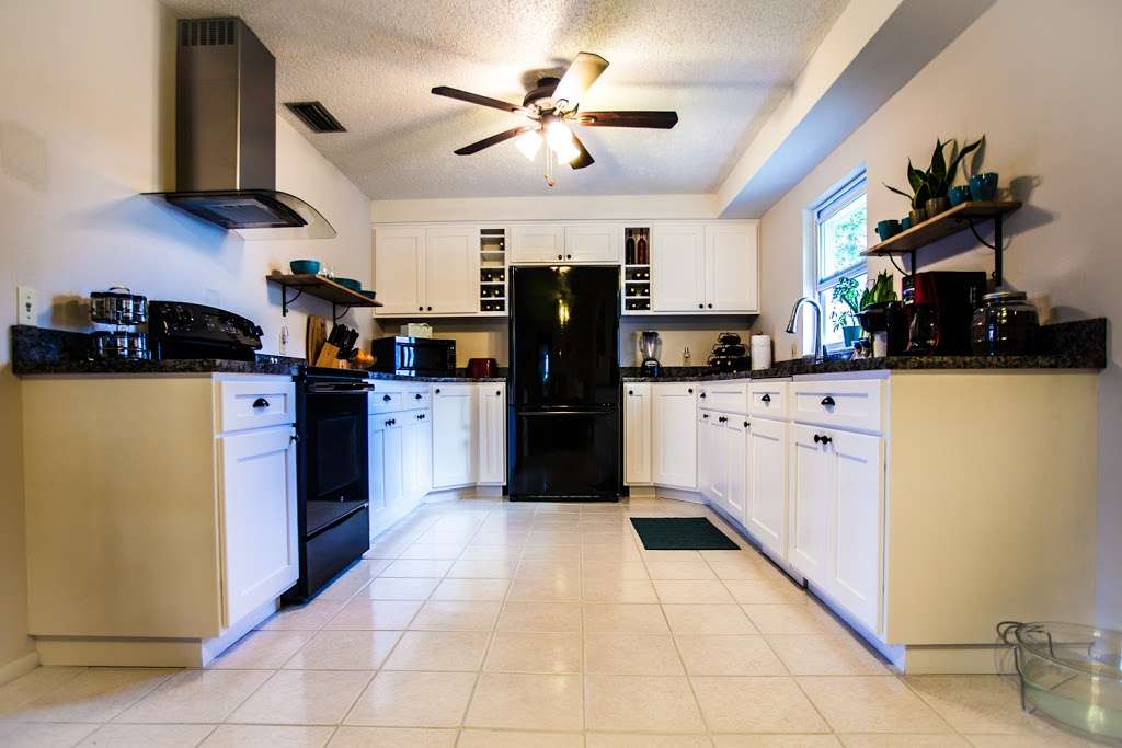 Palmers Wood Designs & Kitchen Cabinets | 3005 Canoe Creek Rd Suite A, St Cloud, FL 34772, USA | Phone: (407) 309-9775