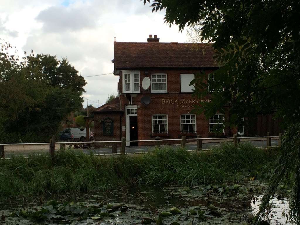 Bricklayers Arms | Stondon Massey, Hook End, Brentwood CM15 0EQ, UK | Phone: 01277 821152