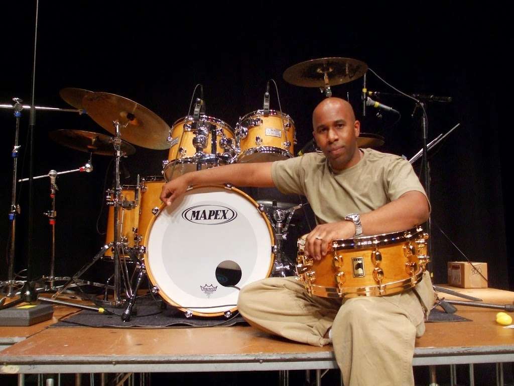 Gerald Myles Music Lessons | 2 William St, Norwalk, CT 06851, USA | Phone: (321) 695-3113