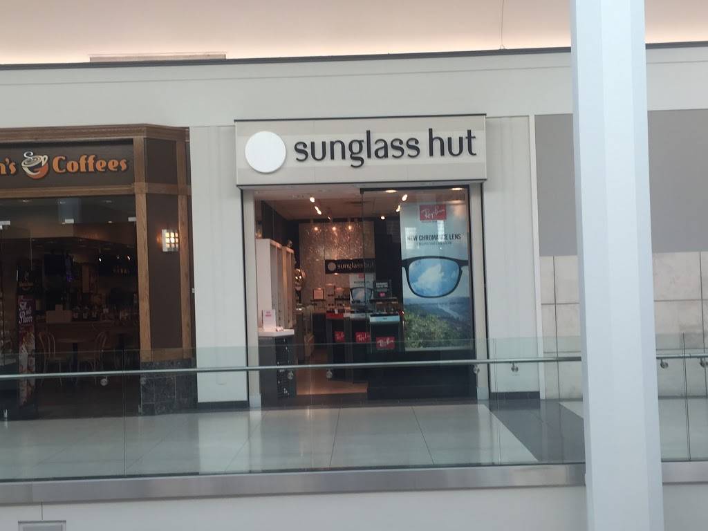 Sunglass Hut at Macys | 100 S Hills Village, Pittsburgh, PA 15241, USA | Phone: (412) 854-6800