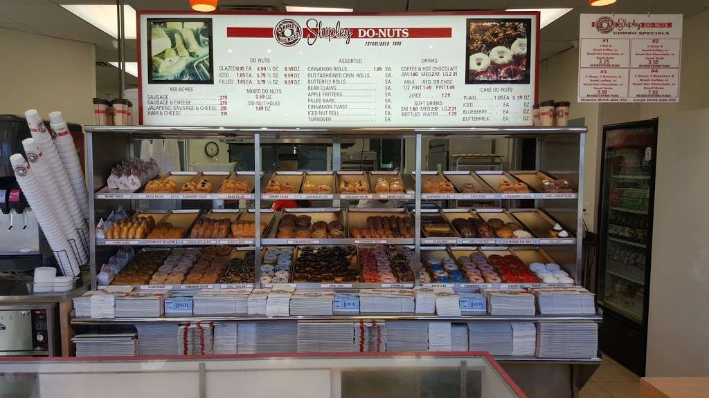 Shipley Do-Nuts | 611 Dulles Ave, Stafford, TX 77477 | Phone: (281) 261-9700