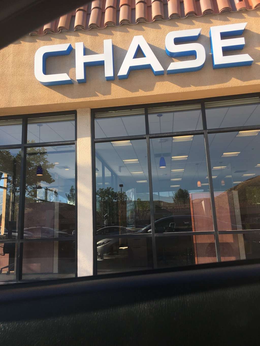 Chase Bank | 959 Kendall Dr, San Bernardino, CA 92407, USA | Phone: (909) 881-9840